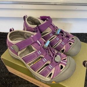 Keen Newport H2 Kids Purple Magic Size 12